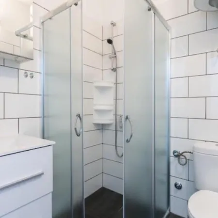 In The Center Of 아파트